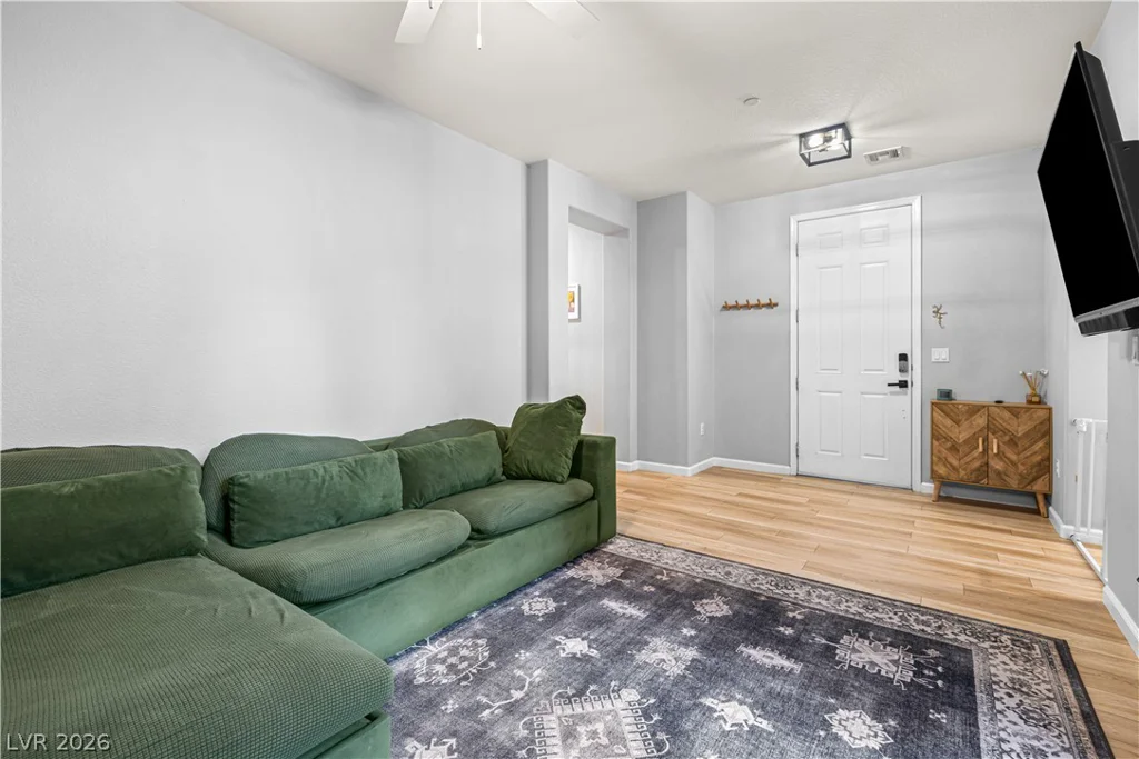 11359 Belmont Lake, Las Vegas, NV 89135