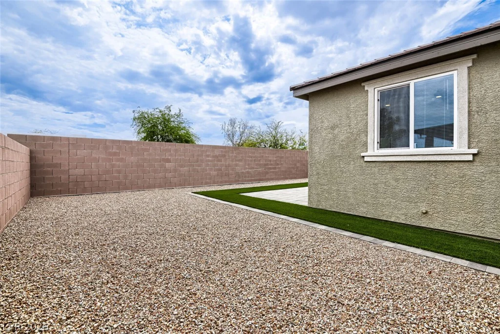 9576 Marsh Aster, Las Vegas, NV 89139