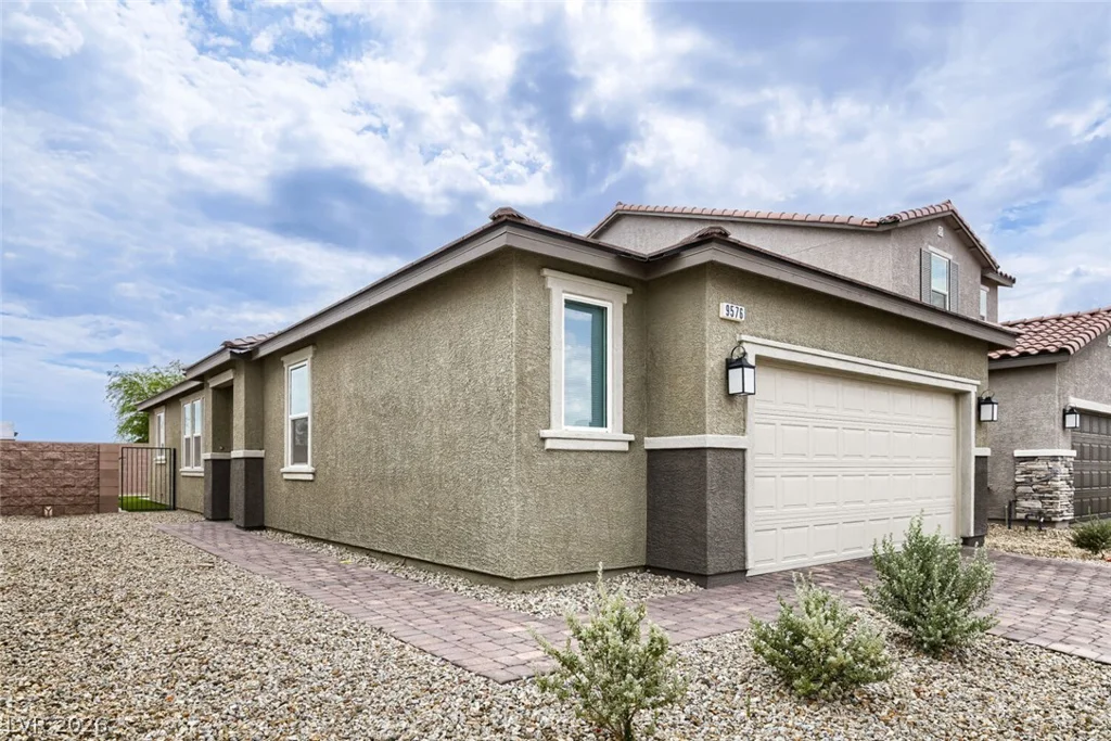 9576 Marsh Aster, Las Vegas, NV 89139