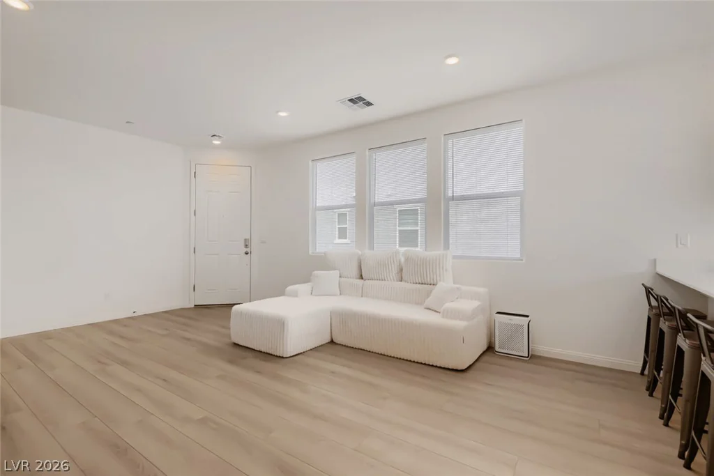 9576 Marsh Aster, Las Vegas, NV 89139