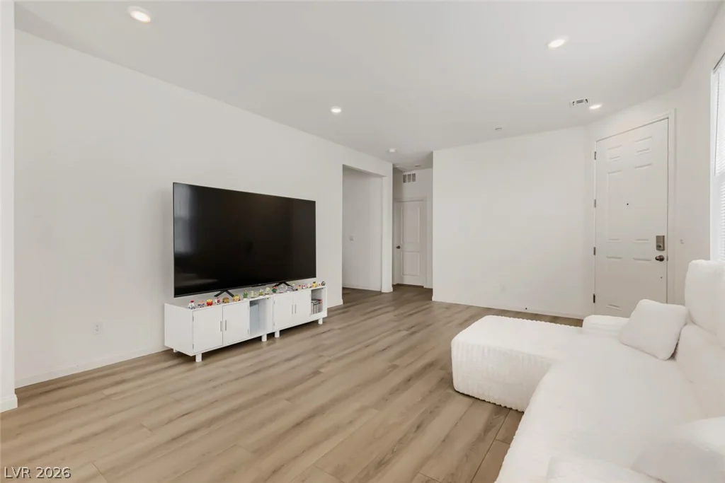 9576 Marsh Aster, Las Vegas, NV 89139