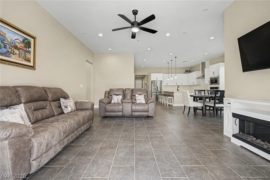 10979 Doresta, Las Vegas, NV 89166