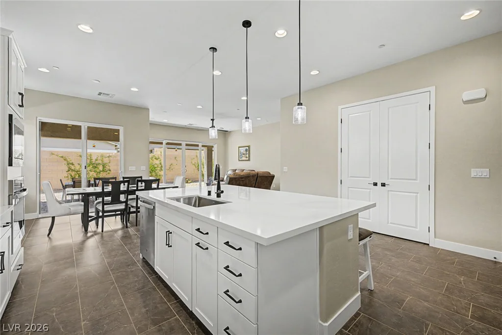 10979 Doresta, Las Vegas, NV 89166