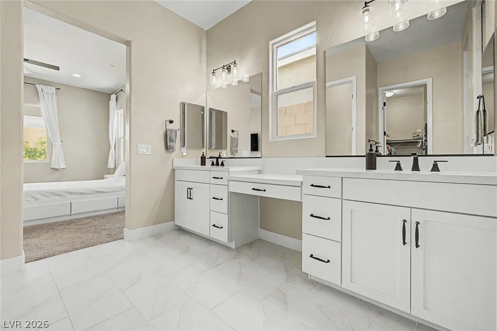 10979 Doresta, Las Vegas, NV 89166