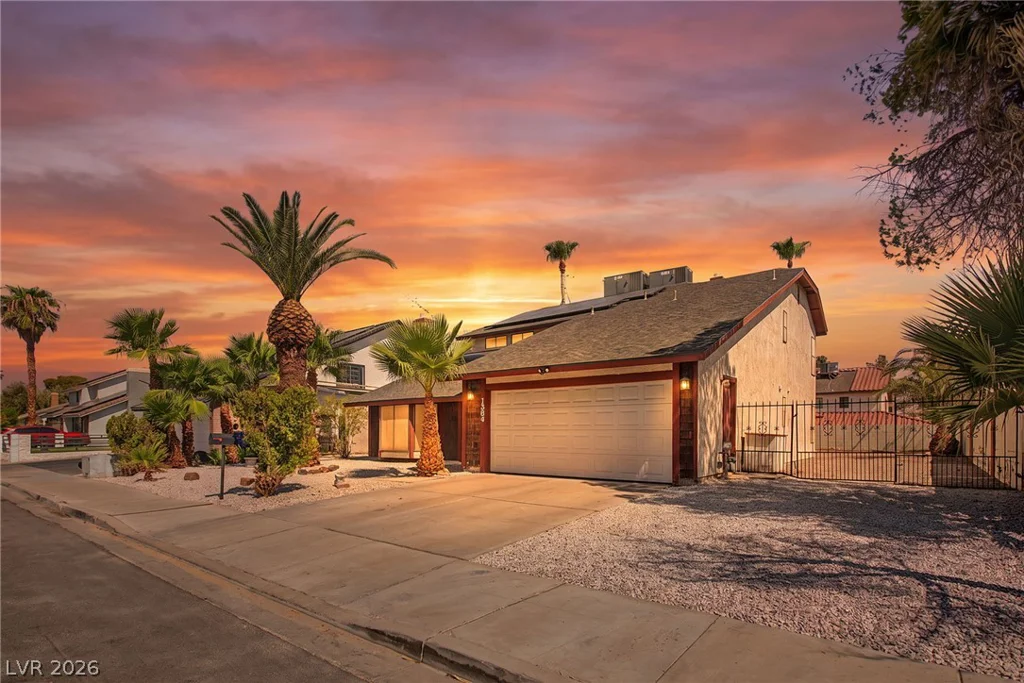 1884 Roxbury, Las Vegas, NV 89119