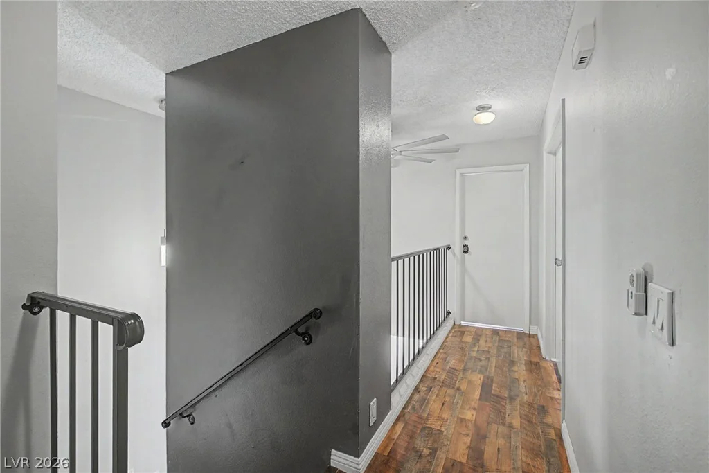 1884 Roxbury, Las Vegas, NV 89119