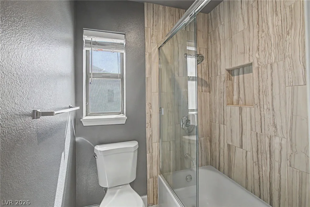 1884 Roxbury, Las Vegas, NV 89119