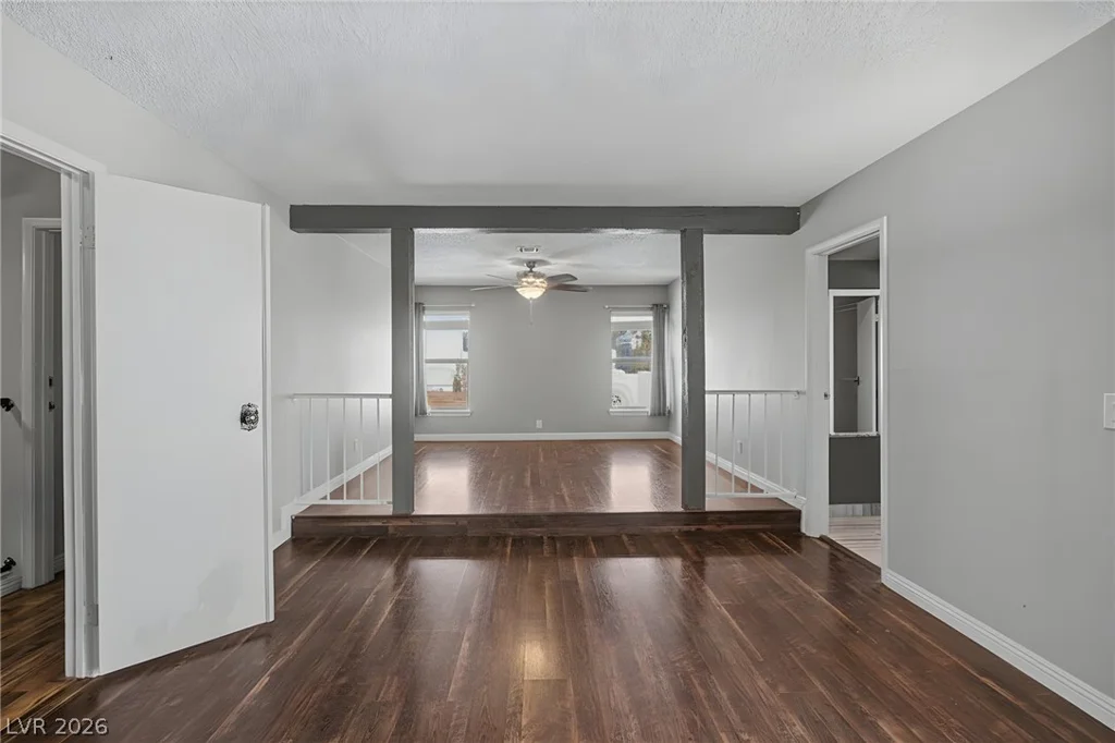 1884 Roxbury, Las Vegas, NV 89119