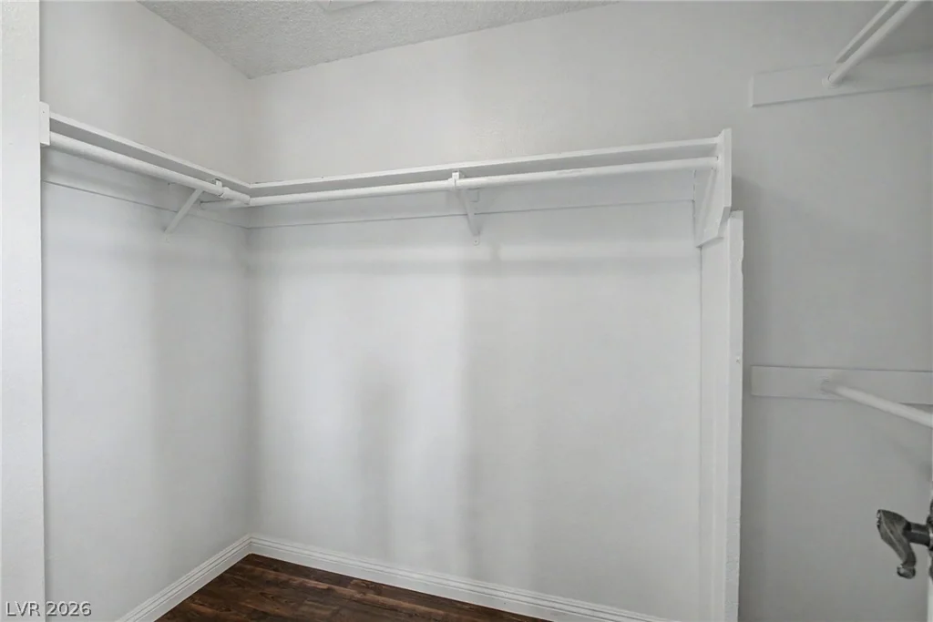 1884 Roxbury, Las Vegas, NV 89119