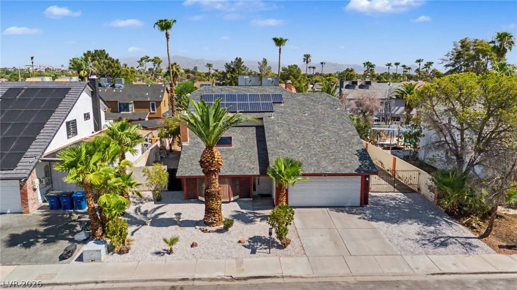 1884 Roxbury, Las Vegas, NV 89119