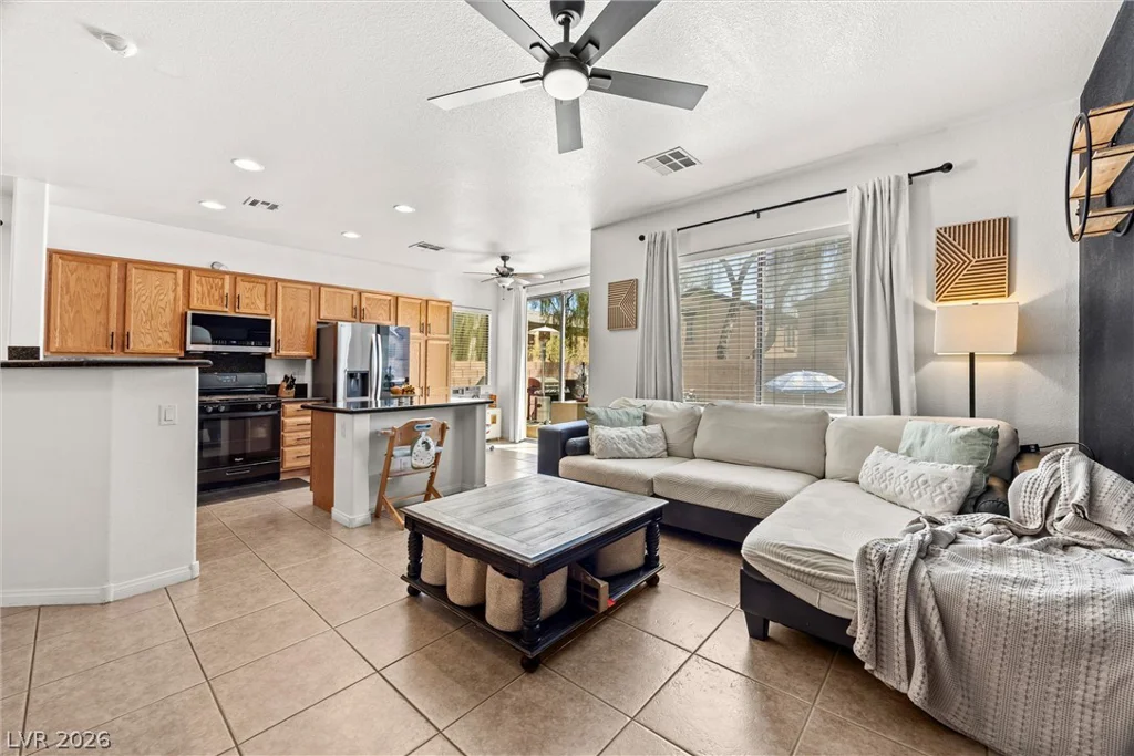 6476 Raven Hall, North Las Vegas, NV 89084