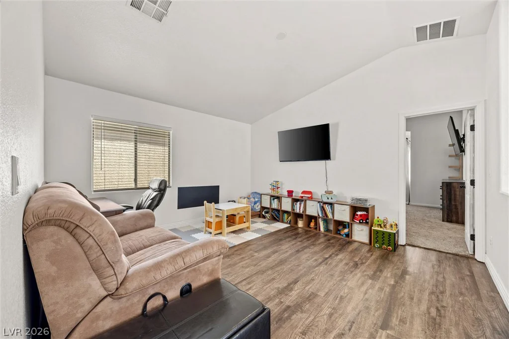6476 Raven Hall, North Las Vegas, NV 89084