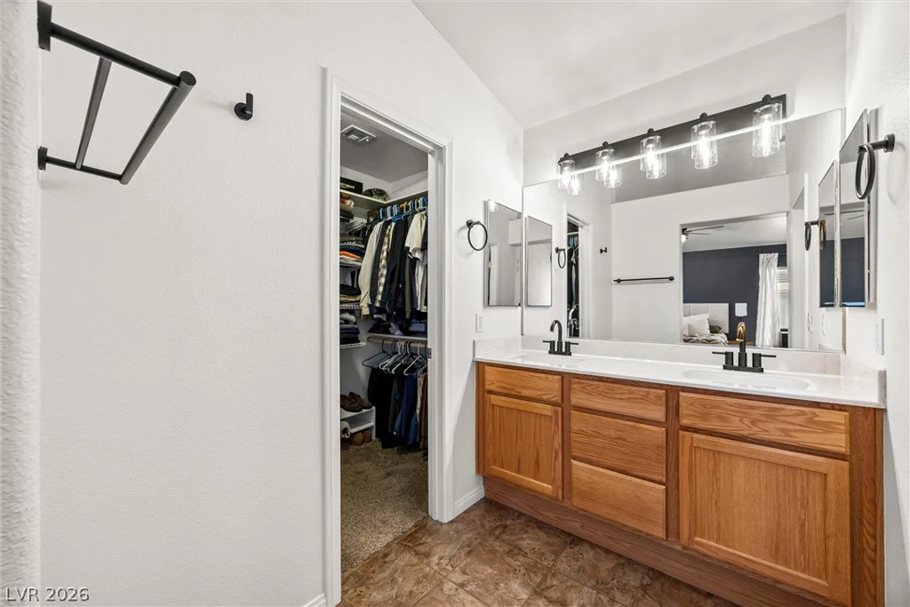 6476 Raven Hall, North Las Vegas, NV 89084