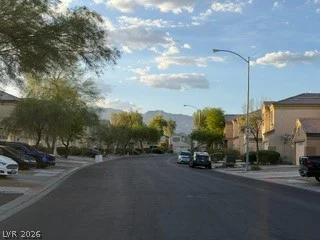 6476 Raven Hall, North Las Vegas, NV 89084
