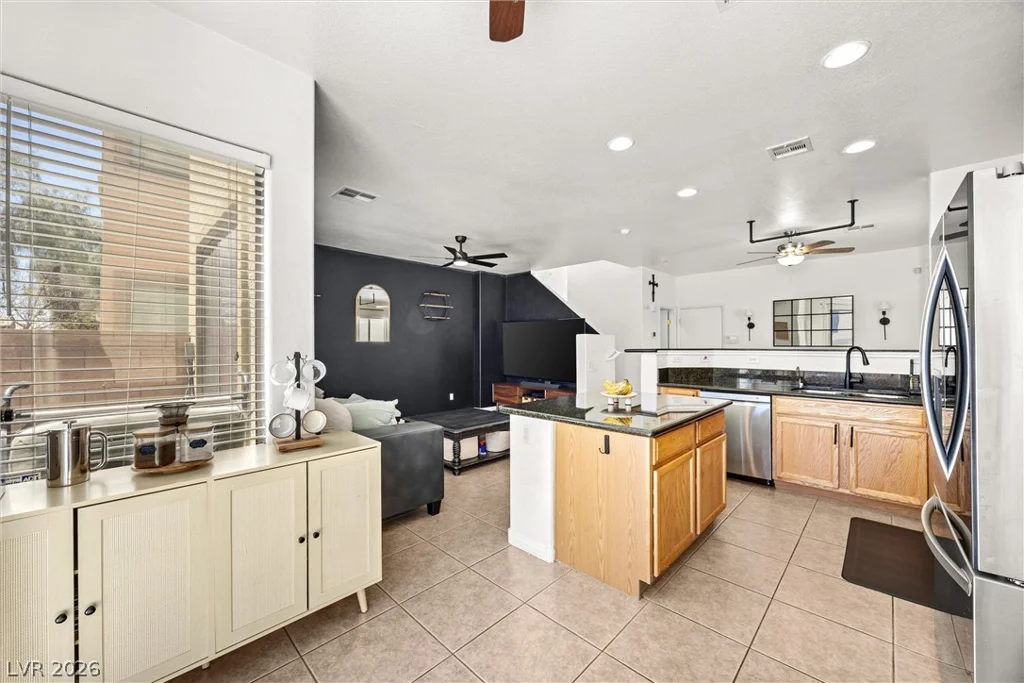 6476 Raven Hall, North Las Vegas, NV 89084