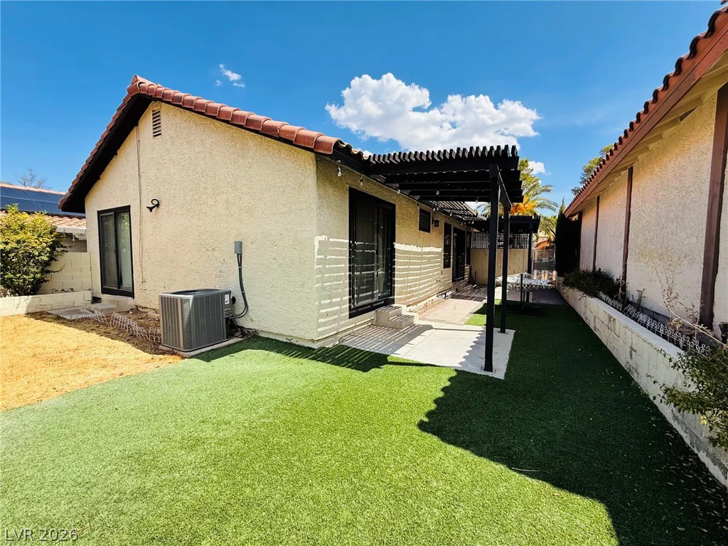 8404 Mulcahy, Las Vegas, NV 89145