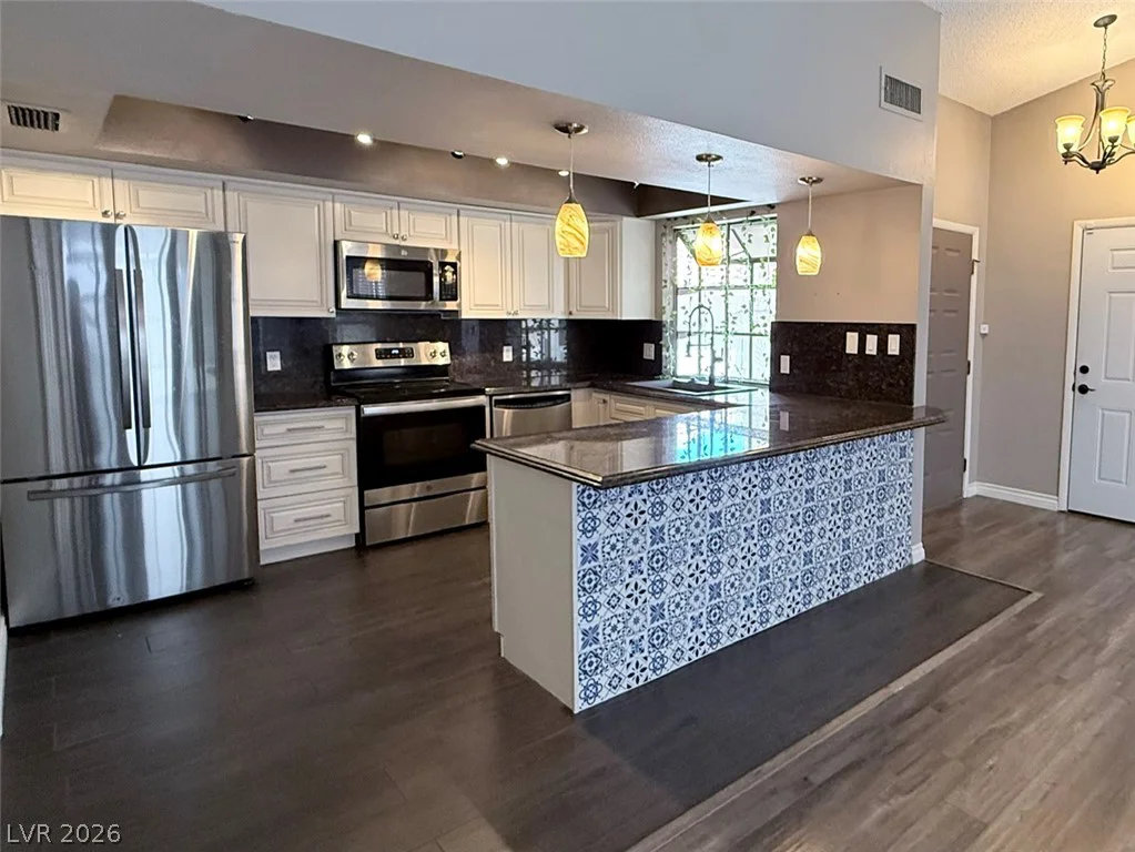 8404 Mulcahy, Las Vegas, NV 89145