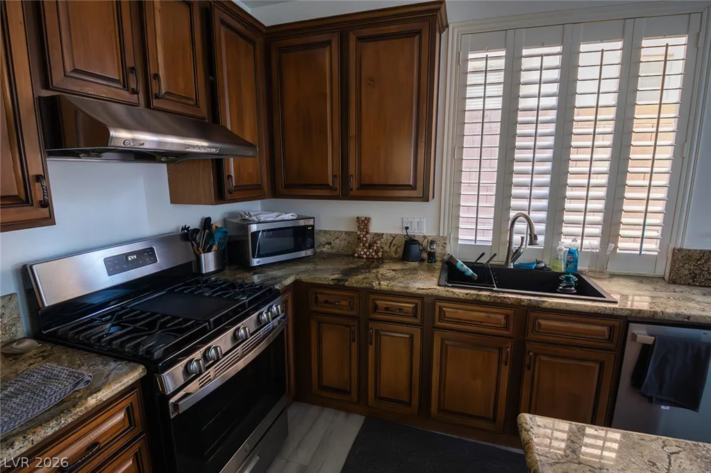 340 Summer Palace, Las Vegas, NV 89144