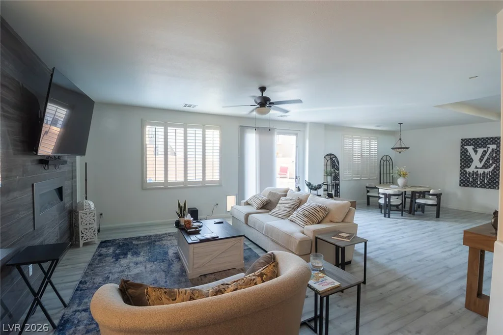 340 Summer Palace, Las Vegas, NV 89144