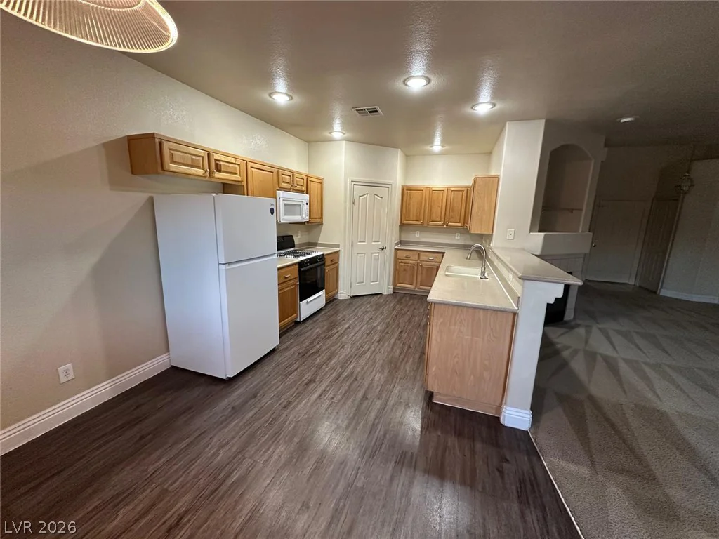 9490 Marshall Creek, Las Vegas, NV 89178