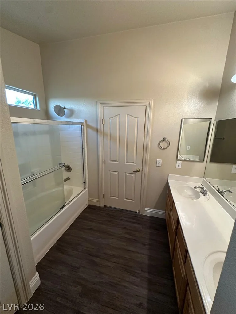 9490 Marshall Creek, Las Vegas, NV 89178