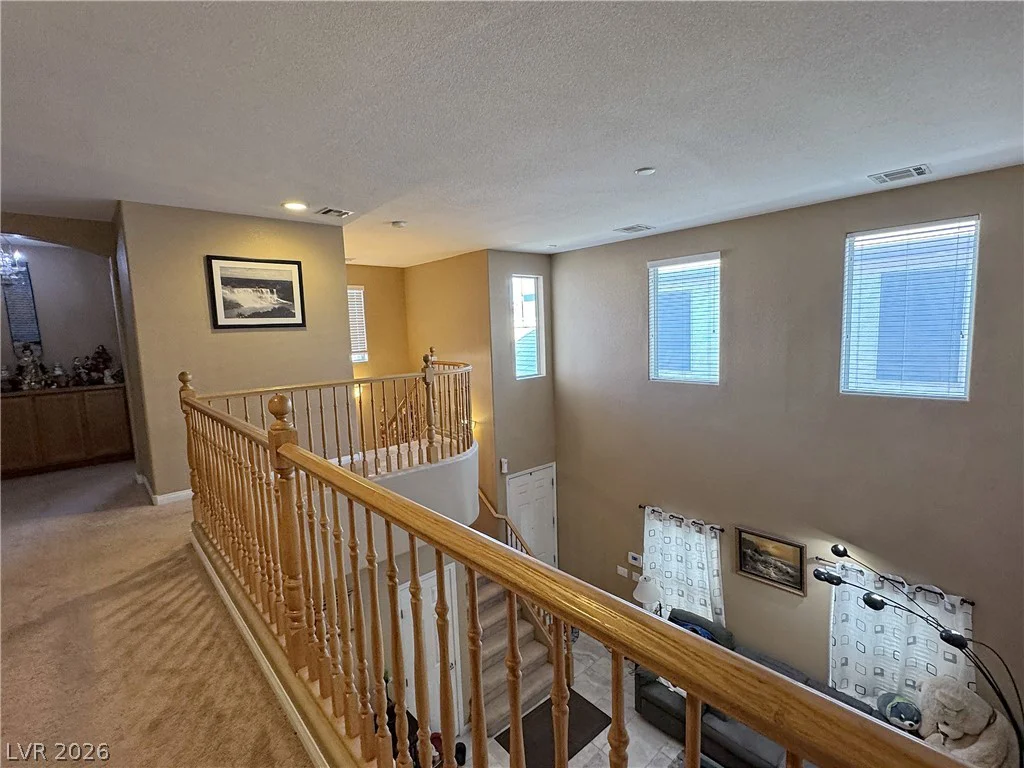 6041 Glenborough, Las Vegas, NV 89115