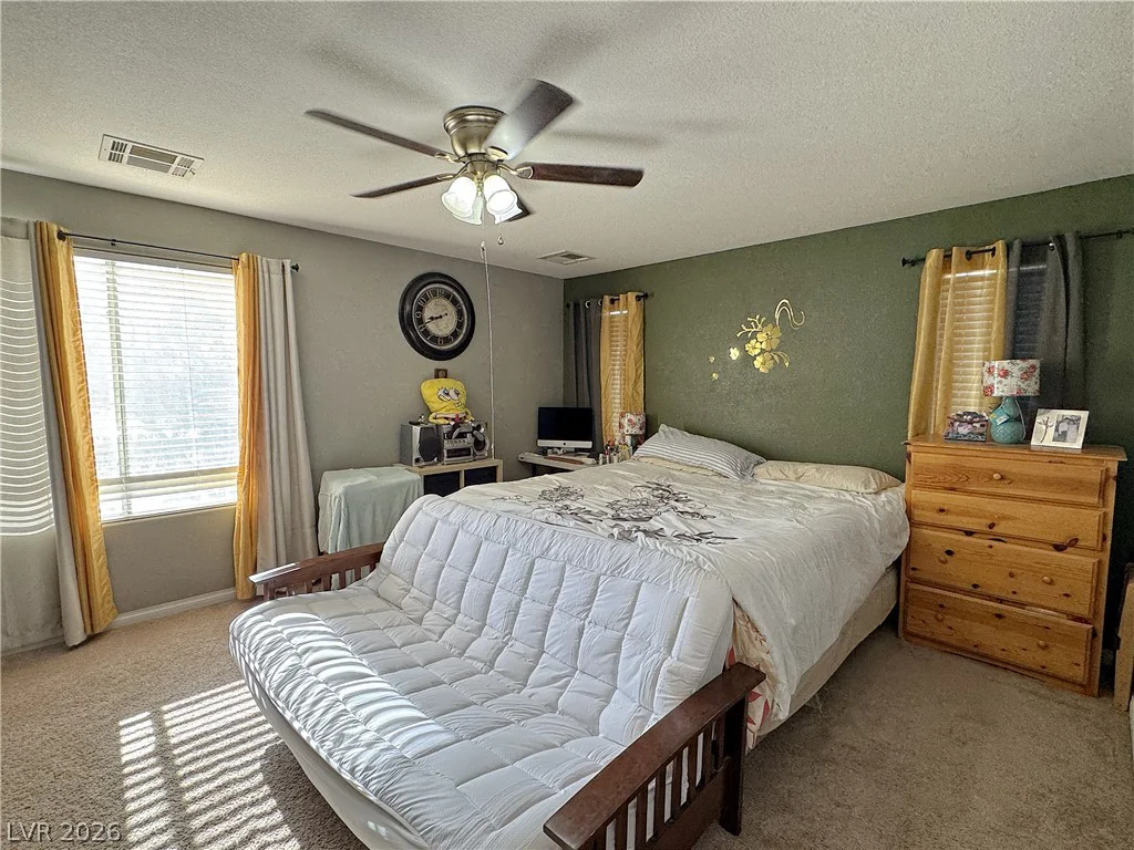 6041 Glenborough, Las Vegas, NV 89115