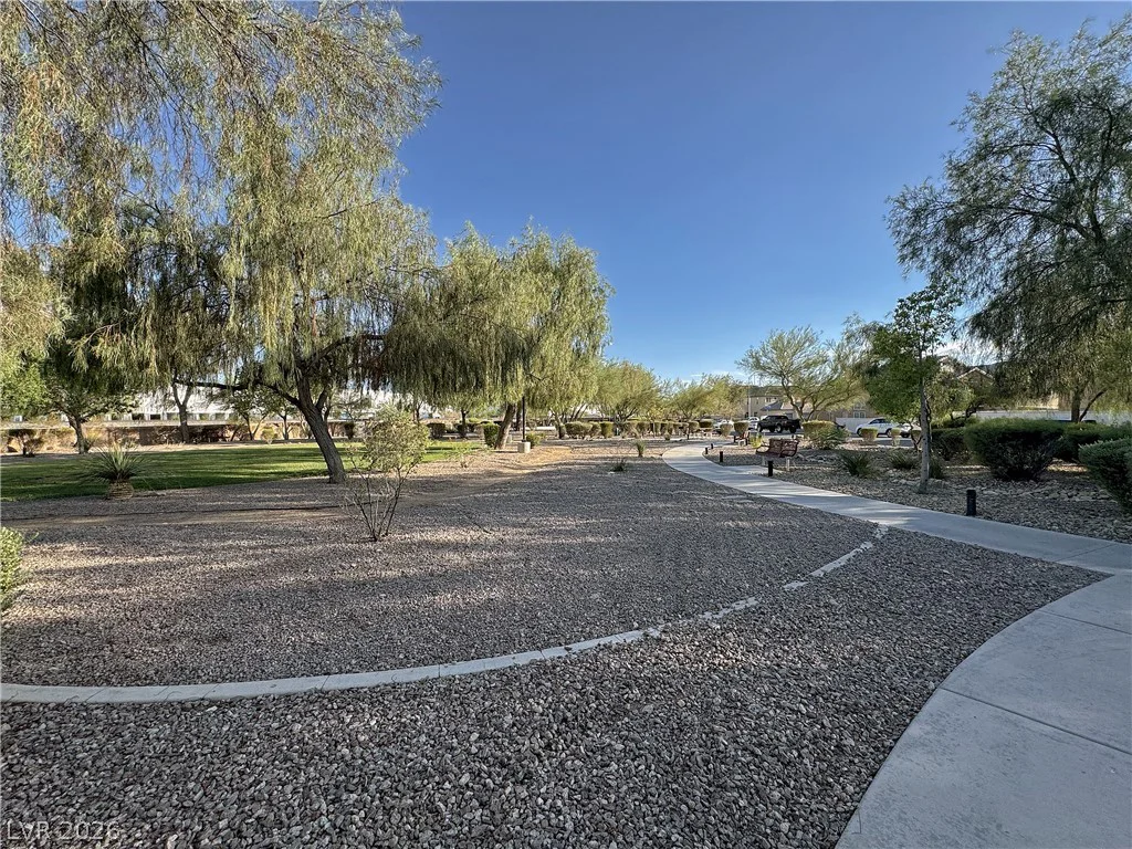 6041 Glenborough, Las Vegas, NV 89115