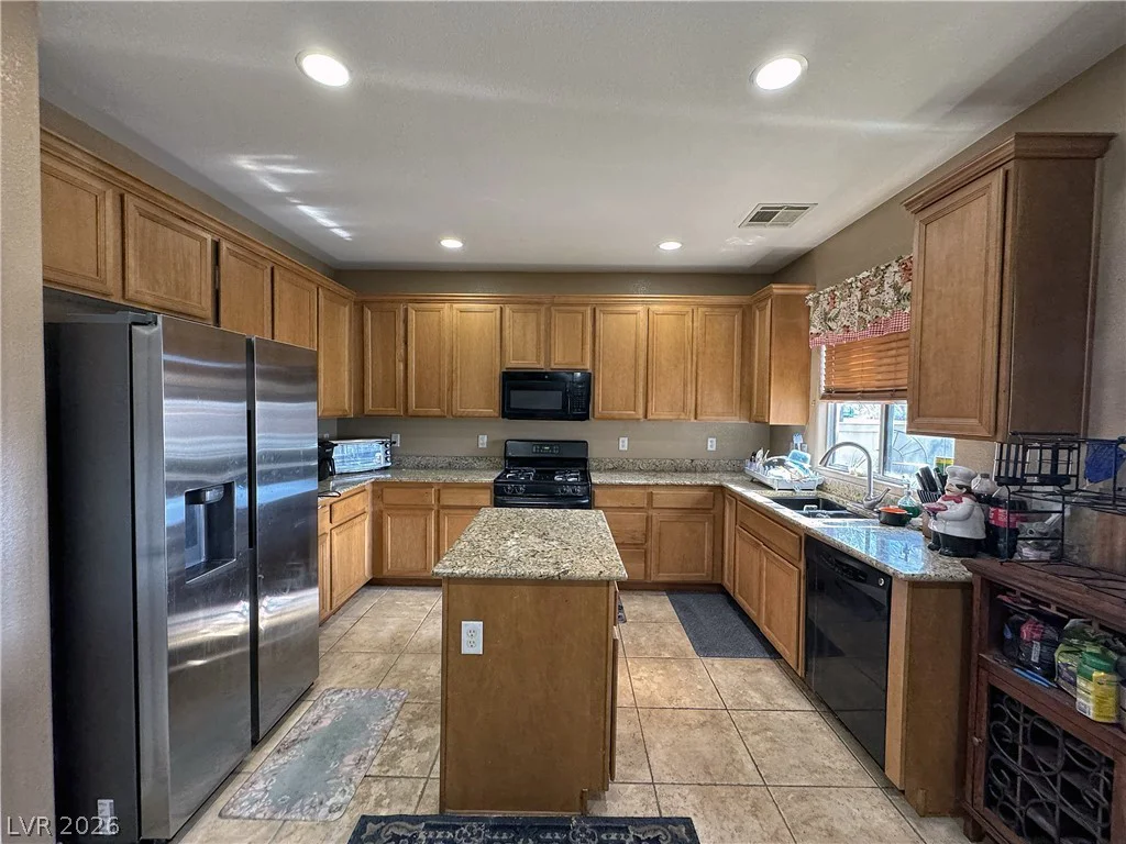6041 Glenborough, Las Vegas, NV 89115