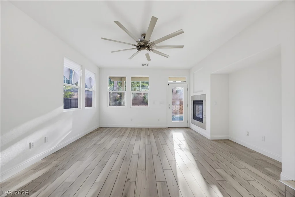 9225 Yellowshale, Las Vegas, NV 89143