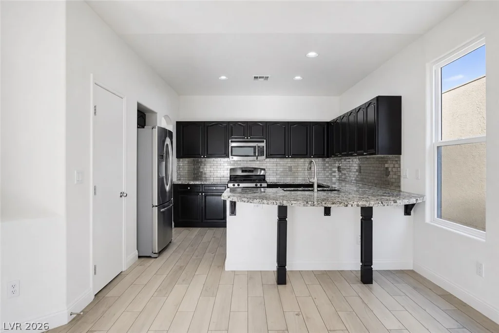 9225 Yellowshale, Las Vegas, NV 89143