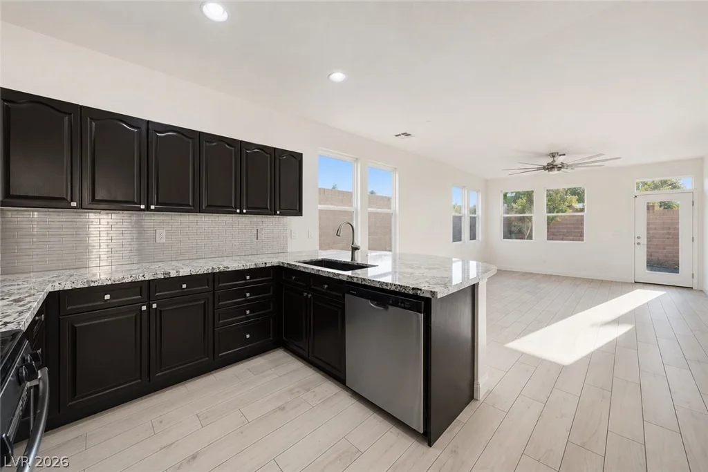 9225 Yellowshale, Las Vegas, NV 89143