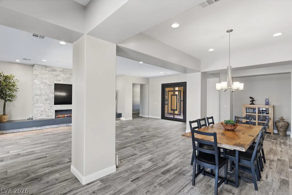 10360 Mystic Ledge, Las Vegas, NV 89149