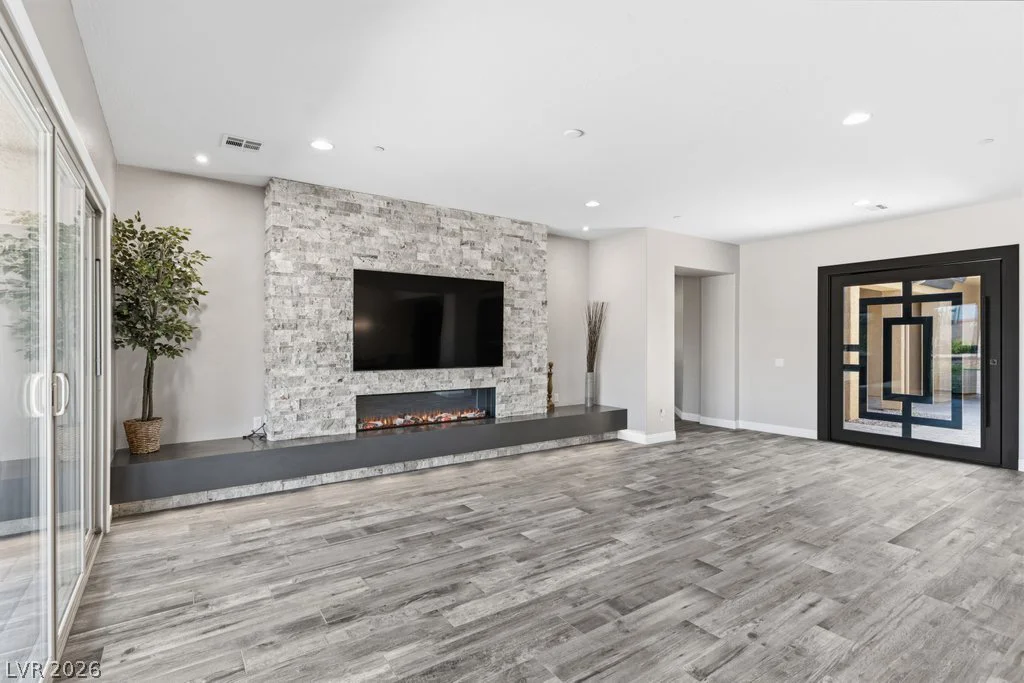 10360 Mystic Ledge, Las Vegas, NV 89149
