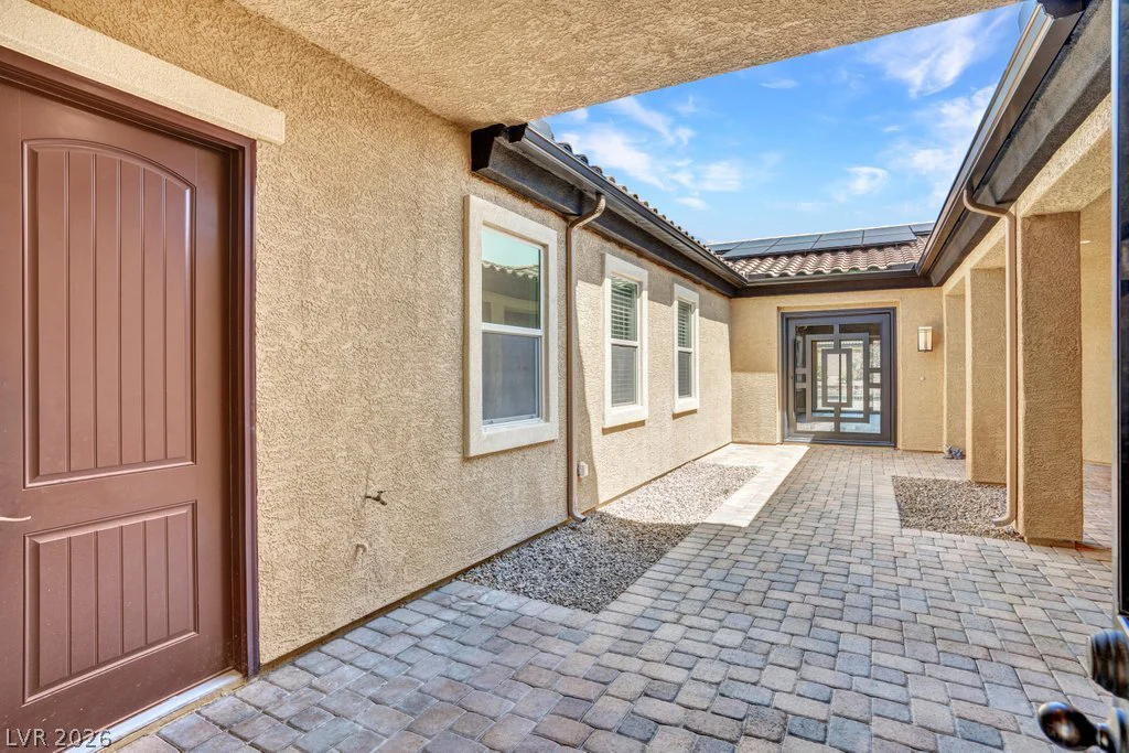 10360 Mystic Ledge, Las Vegas, NV 89149