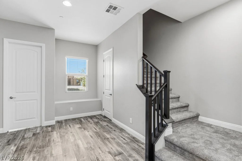 10360 Mystic Ledge, Las Vegas, NV 89149