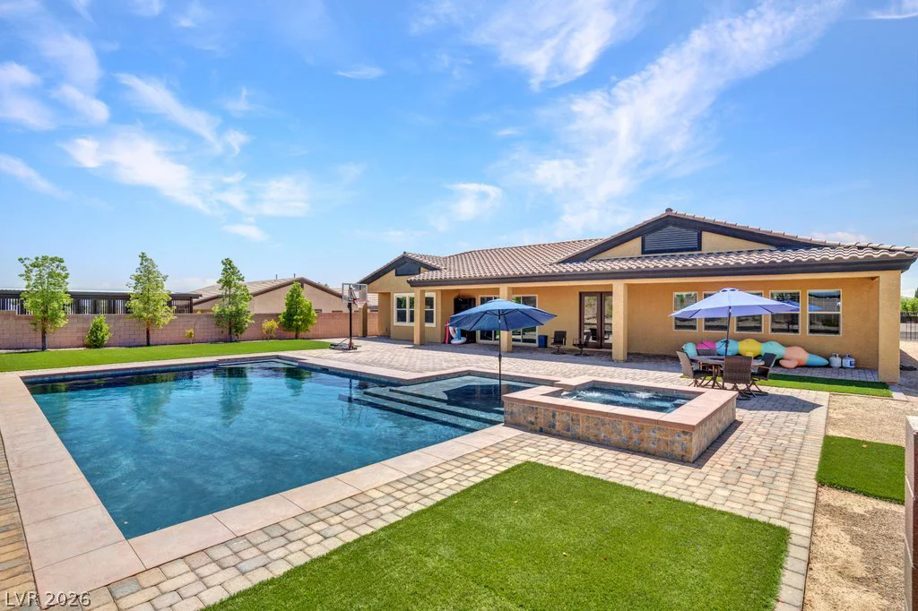 10360 Mystic Ledge, Las Vegas, NV 89149