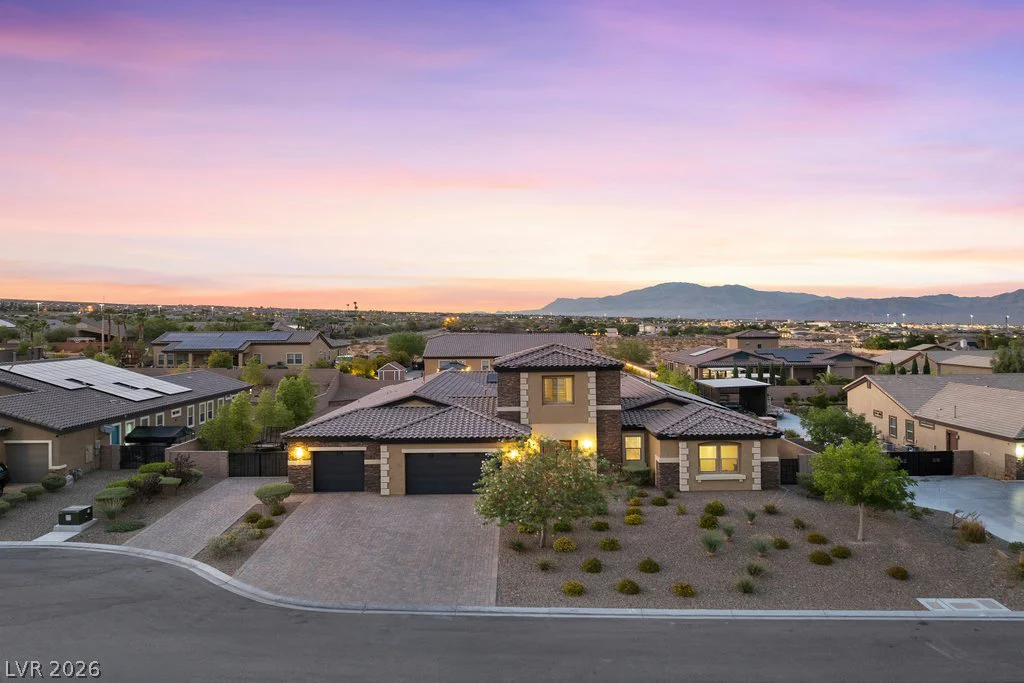 10360 Mystic Ledge, Las Vegas, NV 89149