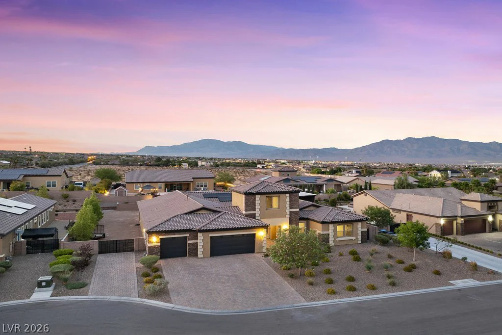 10360 Mystic Ledge, Las Vegas, NV 89149