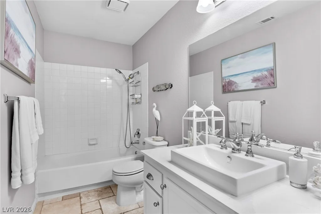 1432 Desert Hills, Las Vegas, NV 89117