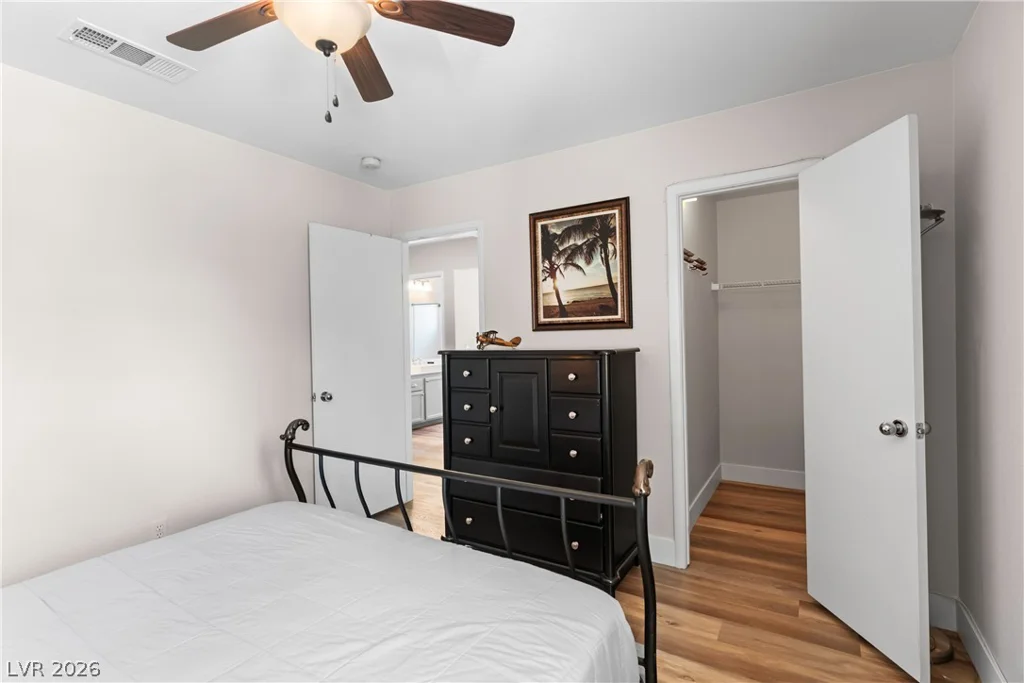 1432 Desert Hills, Las Vegas, NV 89117