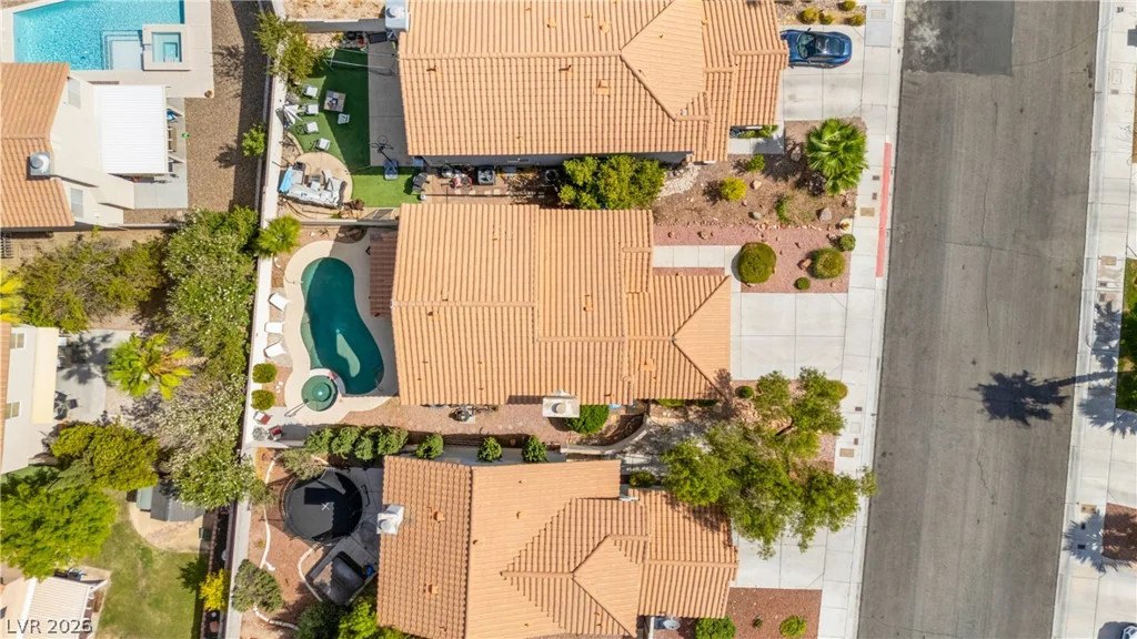 1432 Desert Hills, Las Vegas, NV 89117