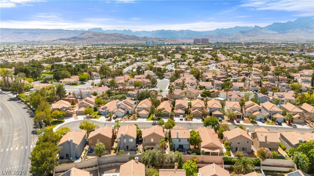 1432 Desert Hills, Las Vegas, NV 89117