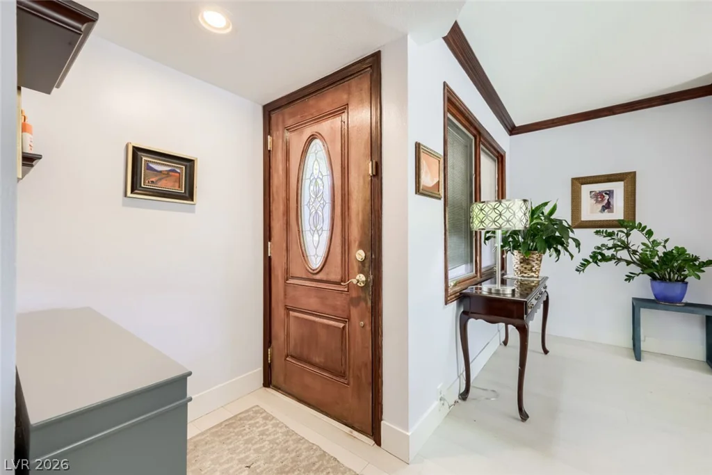 2951 Pinehurst, Las Vegas, NV 89109
