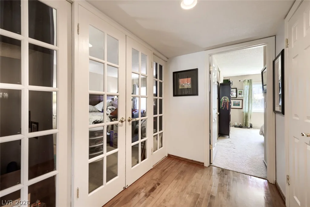 2951 Pinehurst, Las Vegas, NV 89109