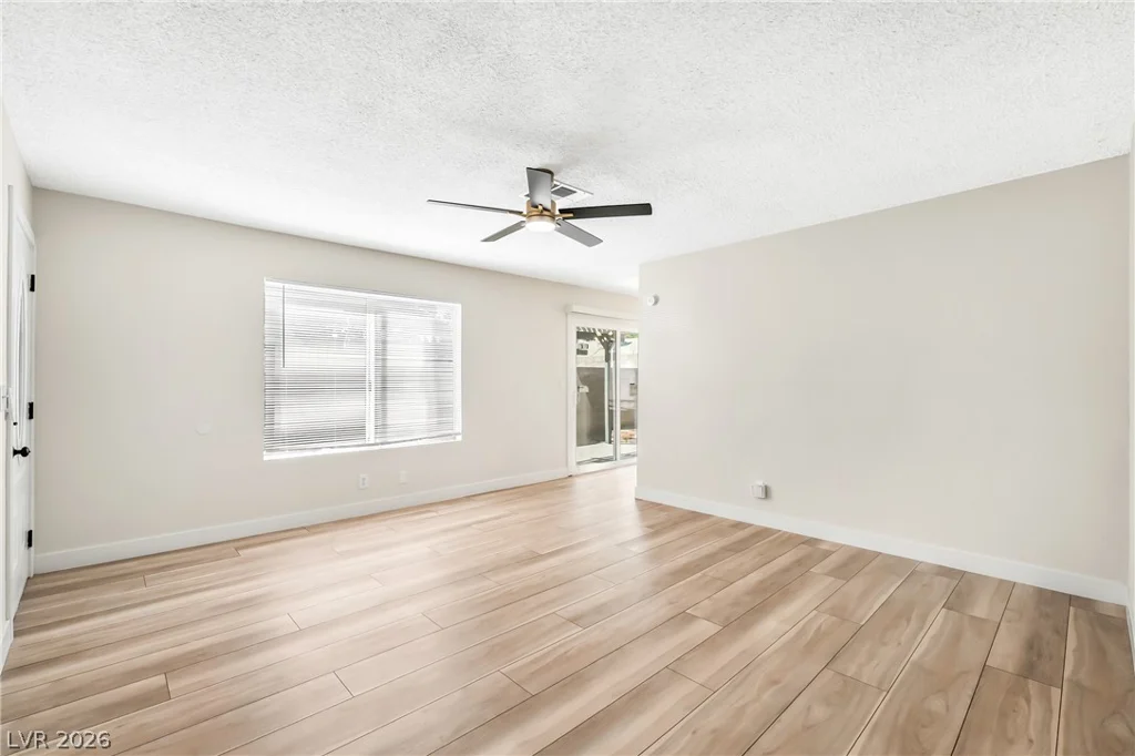 1915 Winterwood, Las Vegas, NV 89142