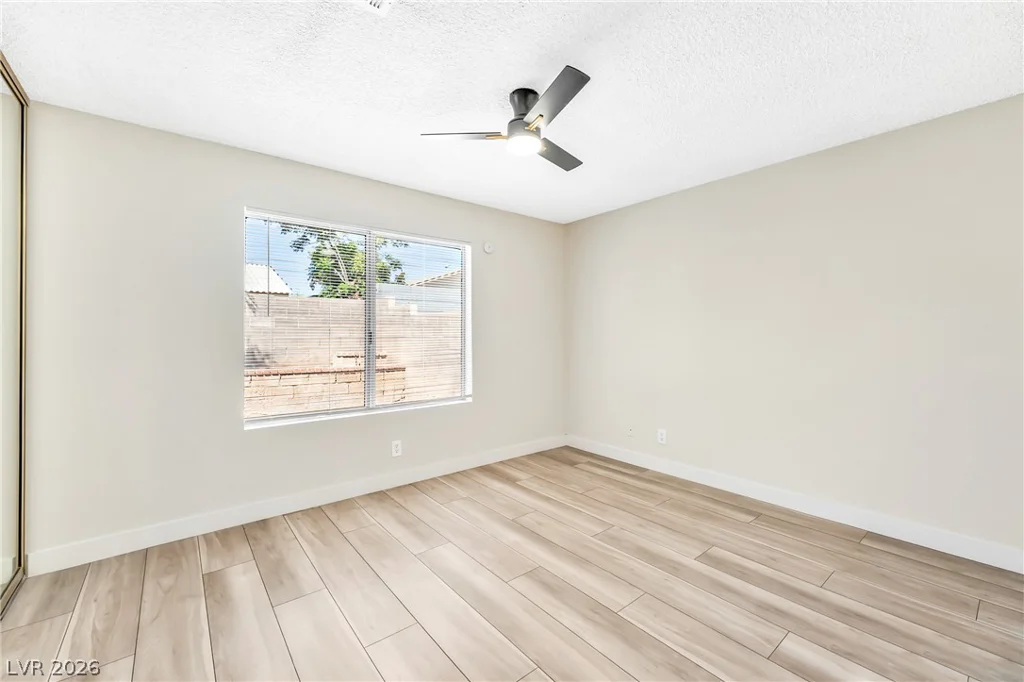 1915 Winterwood, Las Vegas, NV 89142
