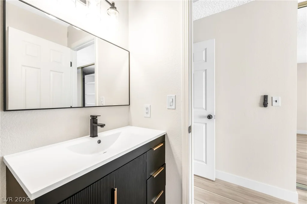 1915 Winterwood, Las Vegas, NV 89142