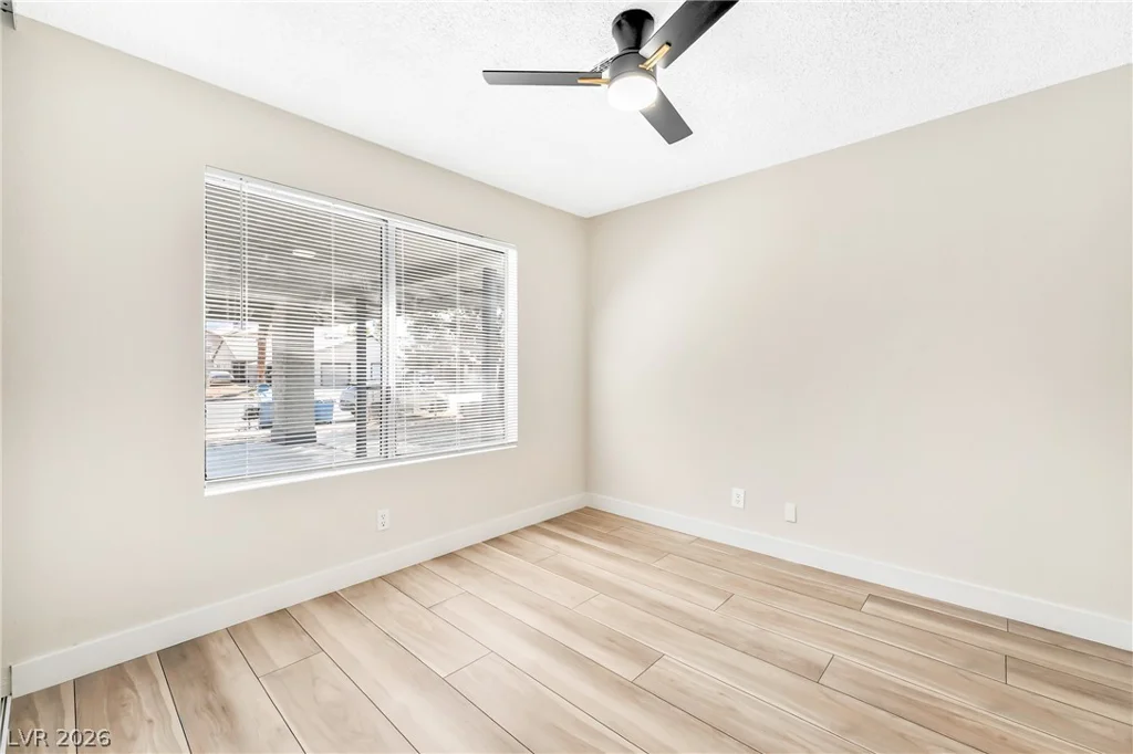 1915 Winterwood, Las Vegas, NV 89142