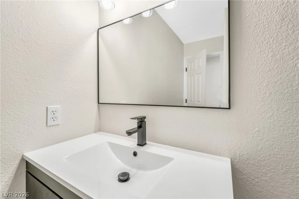 1915 Winterwood, Las Vegas, NV 89142